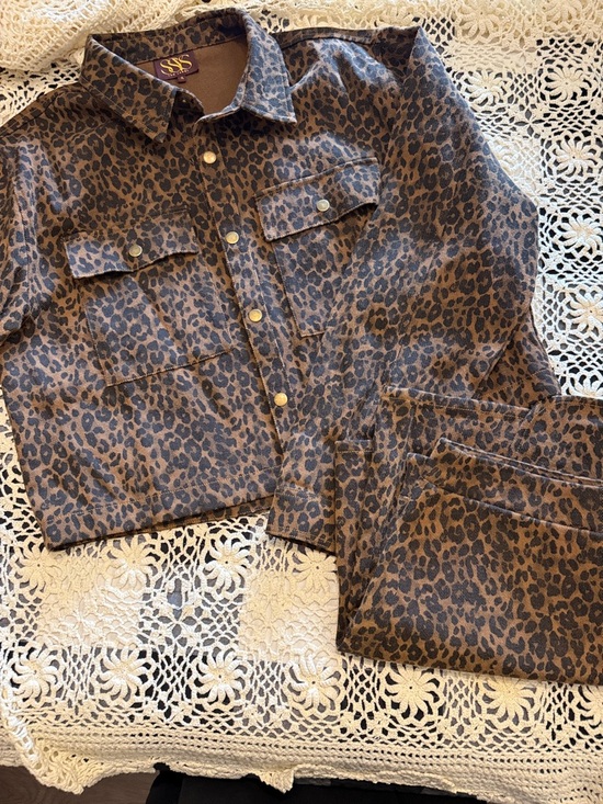 SSYS Dresses & Skirts - Leopard Print Button-Front Dress Shirt Jacket And Skort- Brown